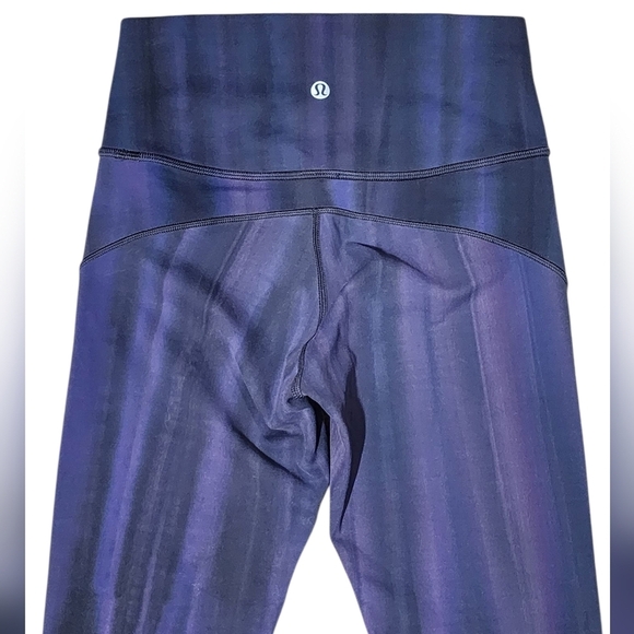 Lululemon In Movement Tight 25" *Spray Dye Everlux Size 4 - Picture 8 of 11